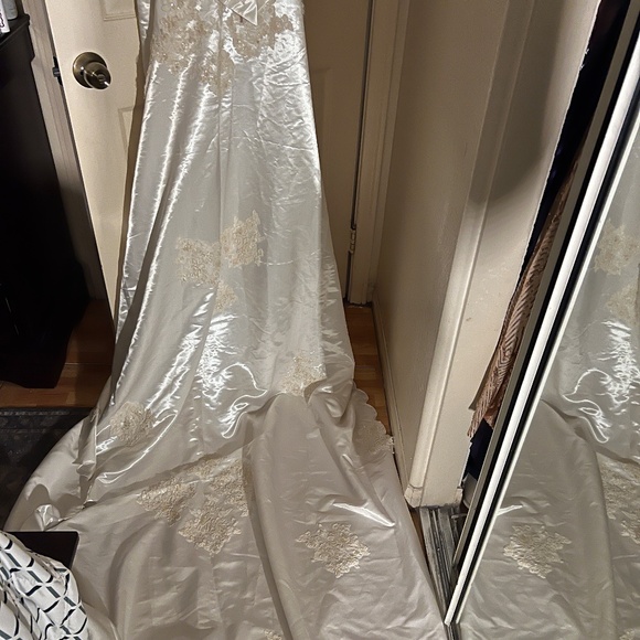 Custom One of a Kind Wedding Dress (vintage, made in 1992) - Picture 10 of 15